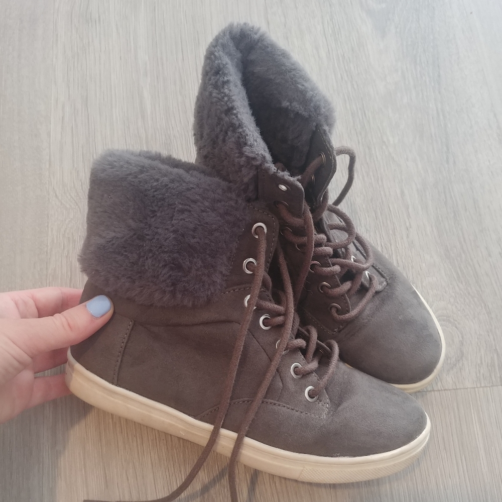 Girl's Boots